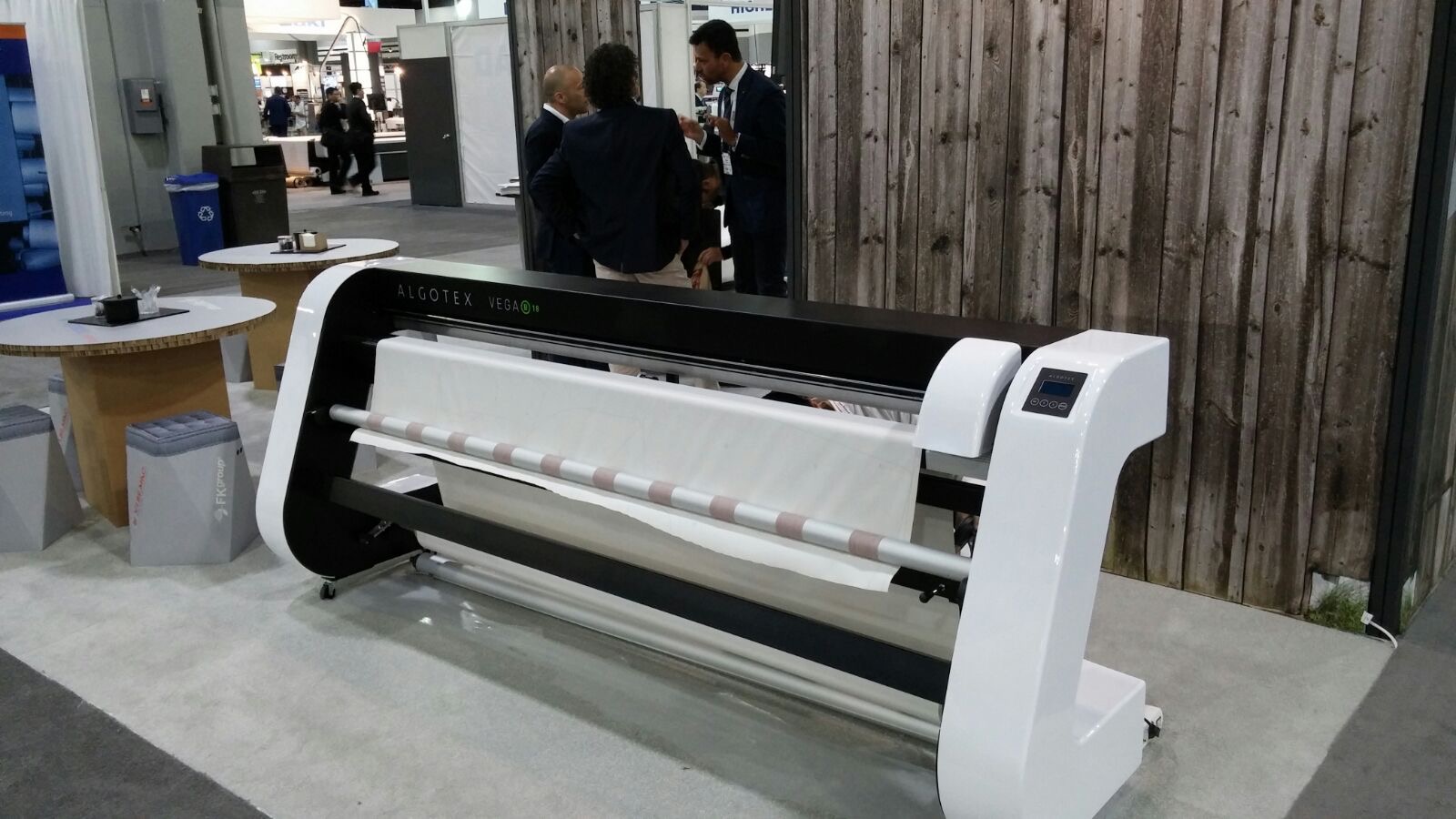 Plotter di abbigliamento Vega P